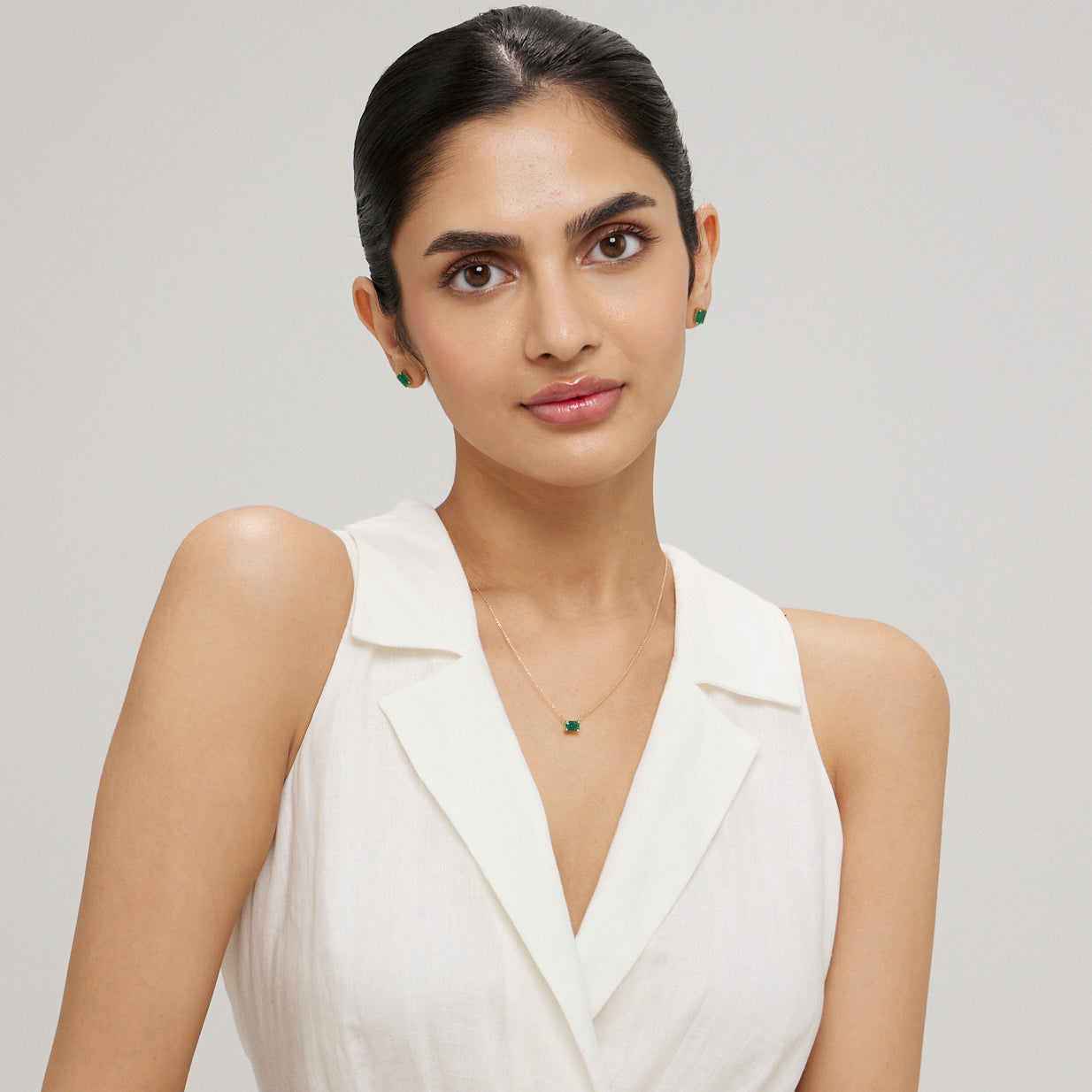 Minimalist Emerald Necklace